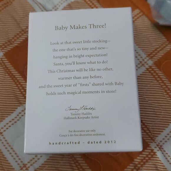 NIB HALLMARK KEEPSAKE ORNAMENT BABY MAKES THREE. - Picture 2 of 4